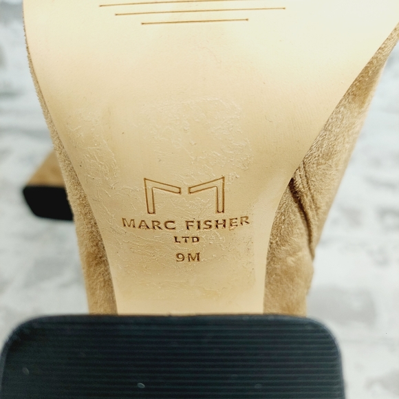 NEW Marc Fisher Tan Larry Faux Suede Pointed Toe Block Heel Ankle Booties M858 - Picture 8 of 11